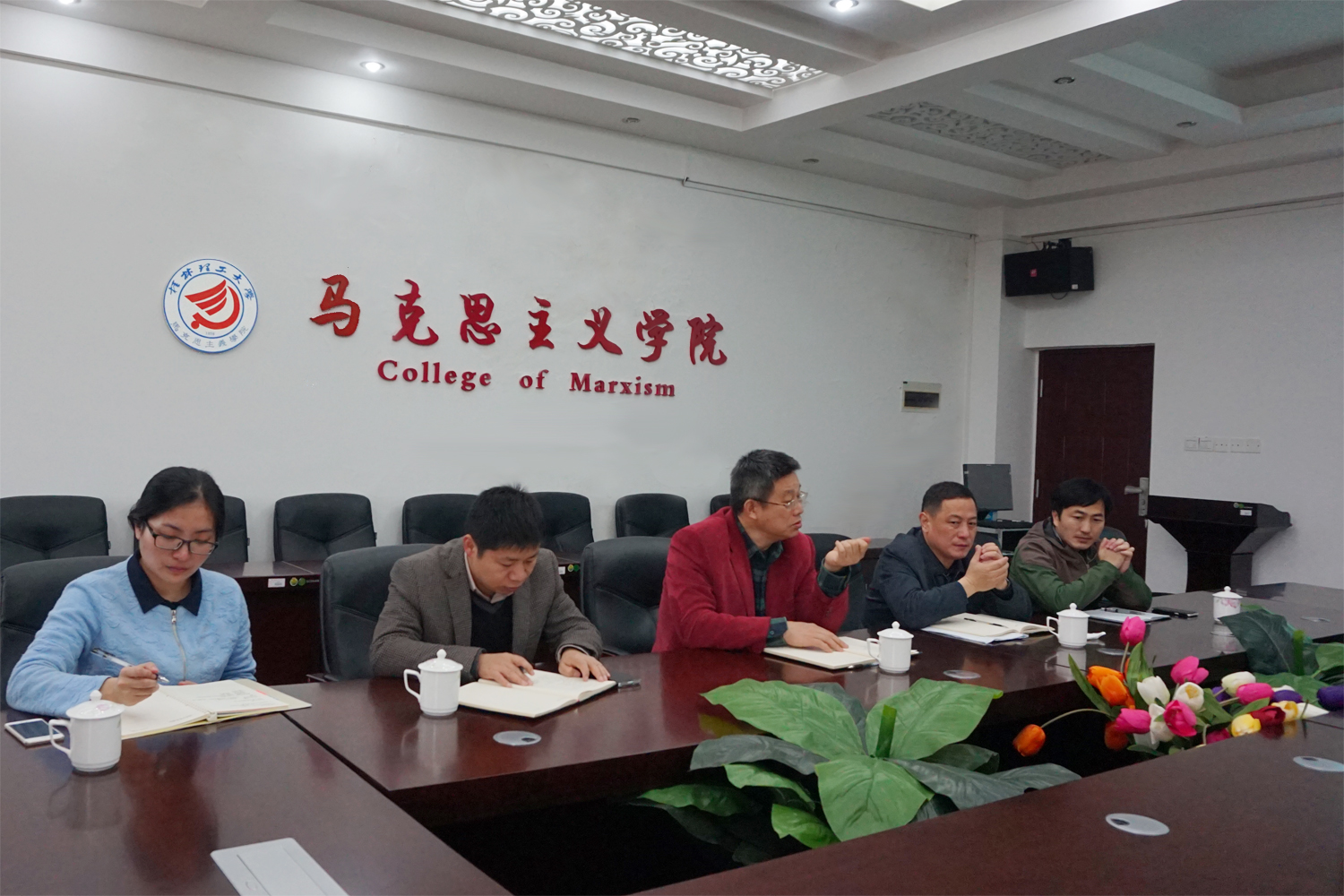 张学洪书记到菠菜广告投放平台检查指导工作